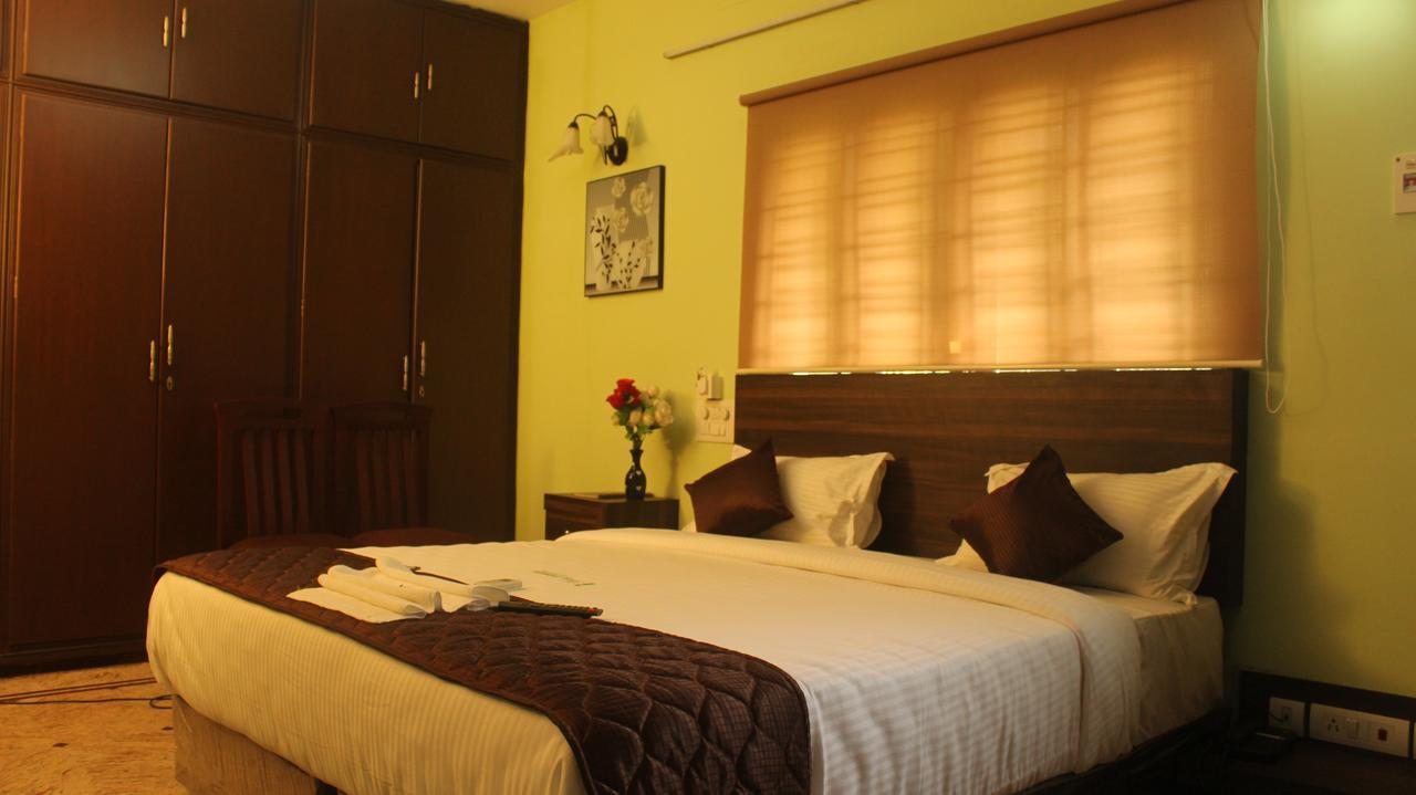 Hotel I-Way Residency Perungudi Chennai Exterior foto