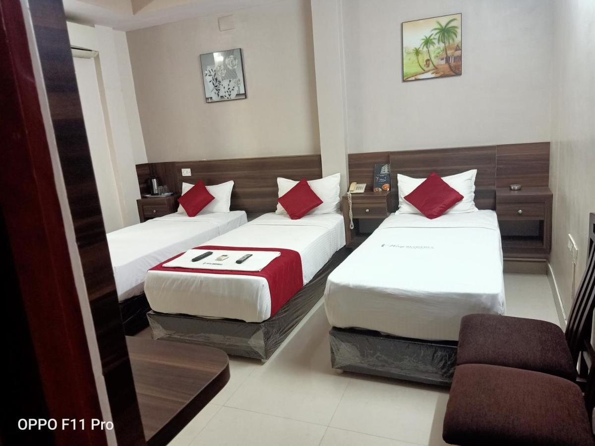 Hotel I-Way Residency Perungudi Chennai Exterior foto