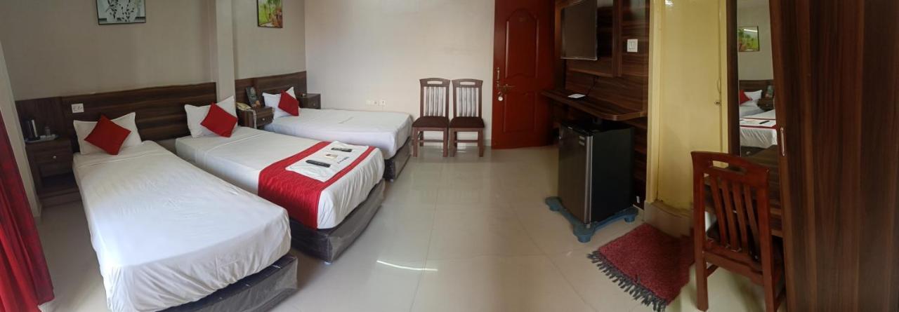 Hotel I-Way Residency Perungudi Chennai Exterior foto